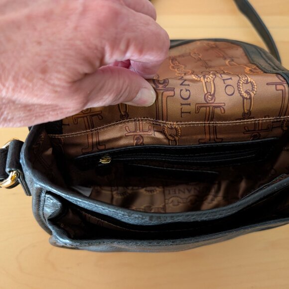 Tignanello Crossbody/Shoulder Purse, Like New - Picture 4 of 11